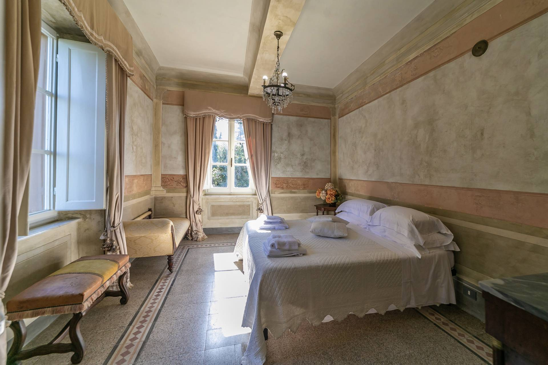 Via di Villa Bianca, Montepulciano, Siena, 53045, IT, 10 Bedrooms Bedrooms, ,10 BathroomsBathrooms,Residential,For Sale,Via di Villa Bianca,1311375