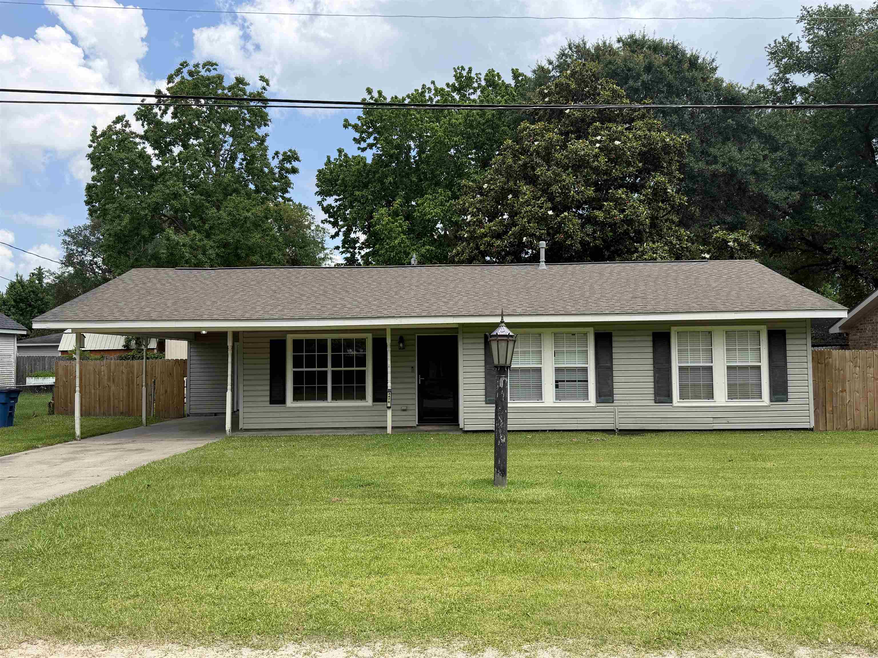 Pelican St, Orange, TX 77630