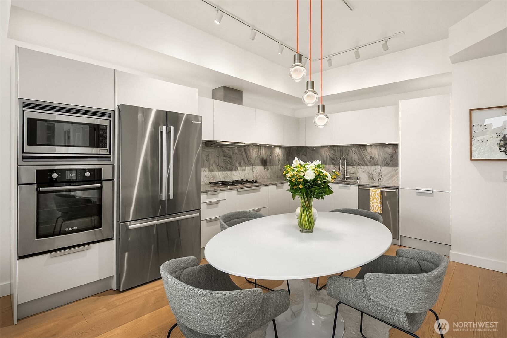 Seattle, Washington, 98101, United States, 1 Bedroom Bedrooms, ,2 BathroomsBathrooms,Residential,For Sale,1913500