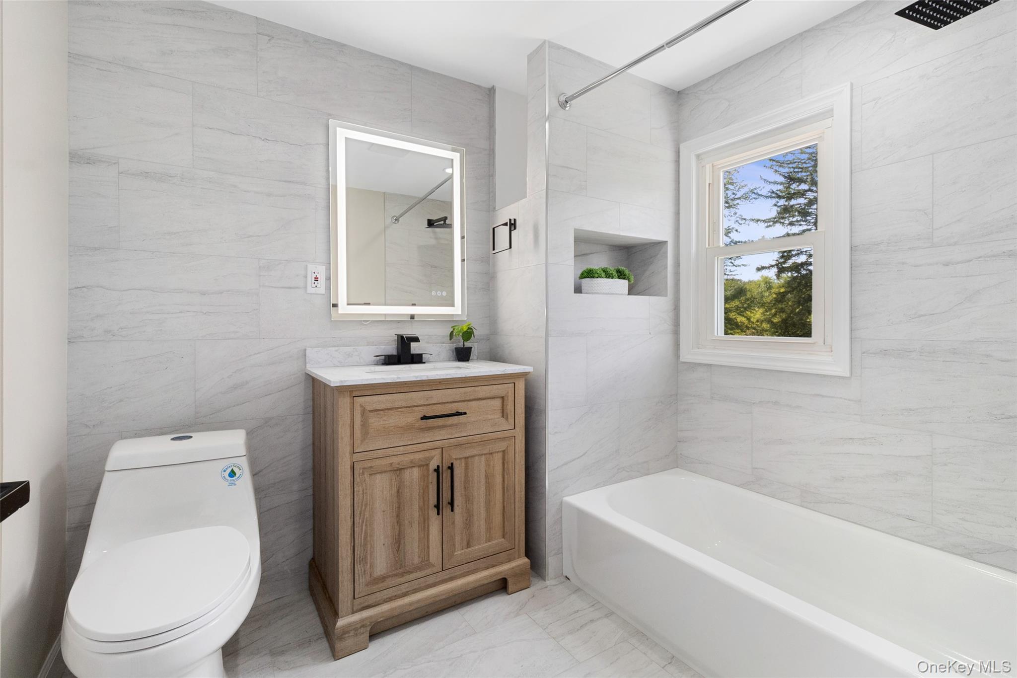 Mount Kisco, New York, 10549, United States, 3 Bedrooms Bedrooms, ,2 BathroomsBathrooms,Residential,For Sale,1948417