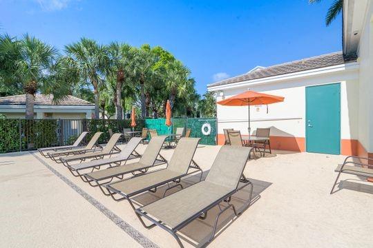 Pompano Beach, Florida, 33060, United States, 4 Bedrooms Bedrooms, ,4 BathroomsBathrooms,Residential,For Sale,1932389