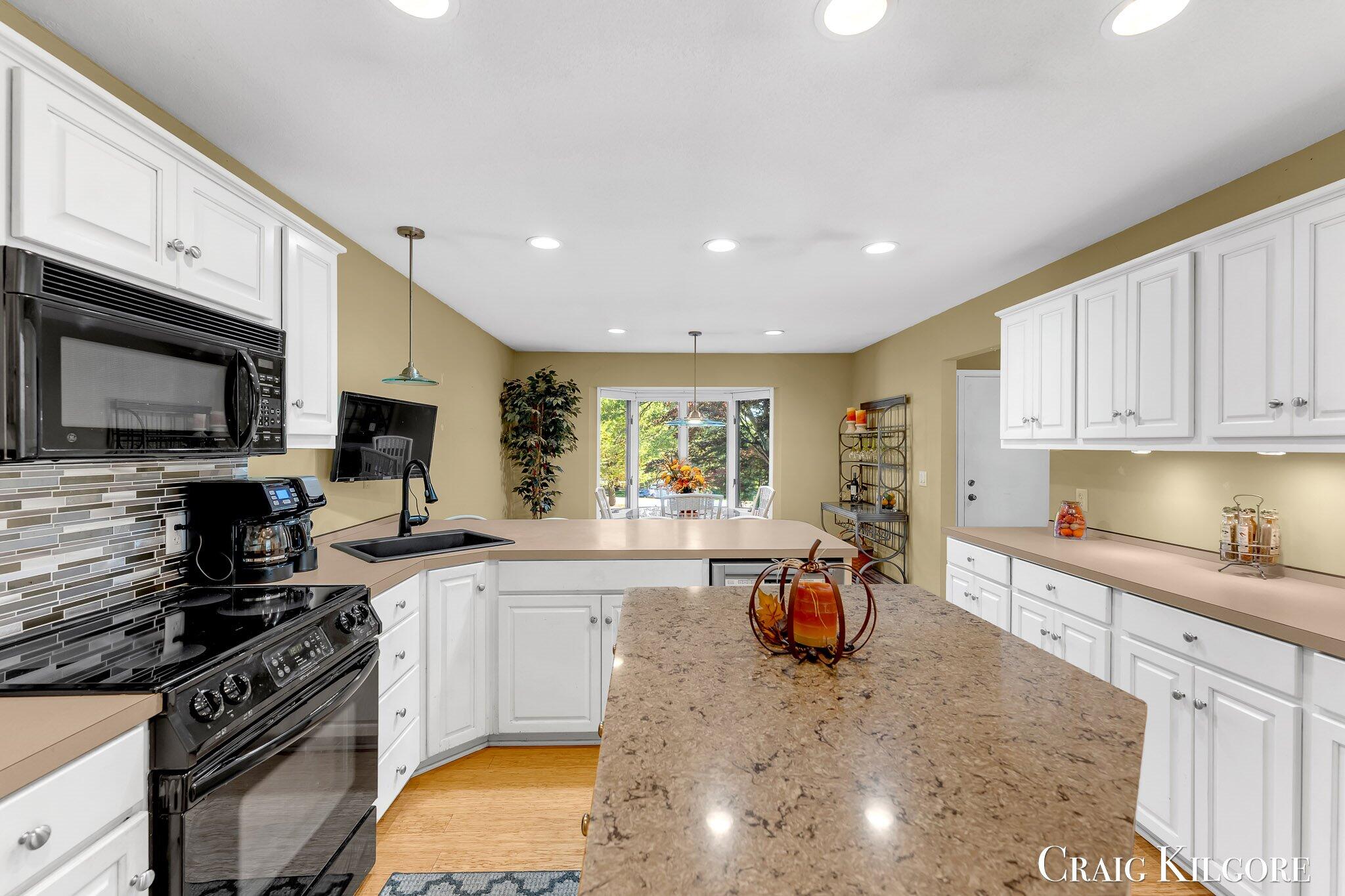 Spring Lake, Michigan, 49456, United States, 2 Bedrooms Bedrooms, ,3 BathroomsBathrooms,Residential,For Sale,2003157