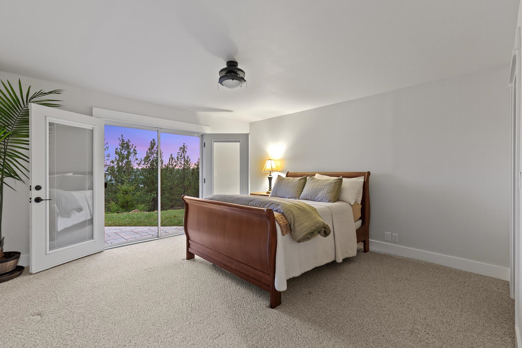 Newman Lake, Washington, 99025, United States, 3 Bedrooms Bedrooms, ,4 BathroomsBathrooms,Residential,For Sale,2028659