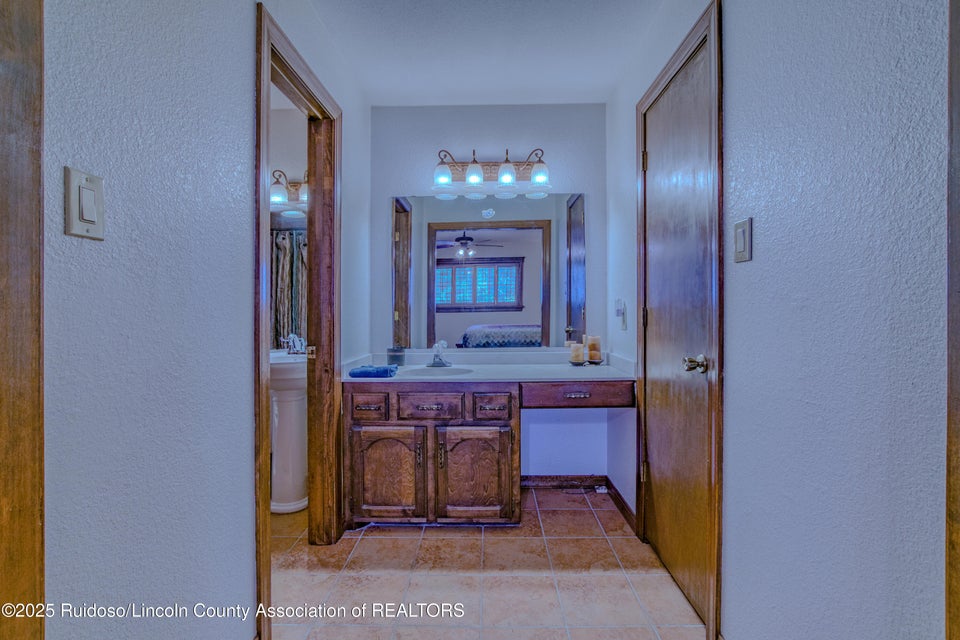 Ruidoso, New Mexico, 88345, United States, 3 Bedrooms Bedrooms, ,3 BathroomsBathrooms,Residential,For Sale,1977803