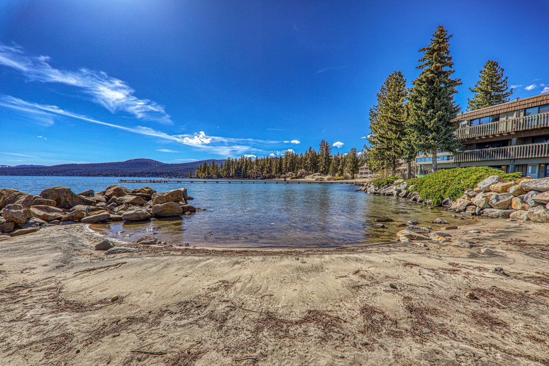  North Tahoe Condo with Private Beach Access - 物件實景