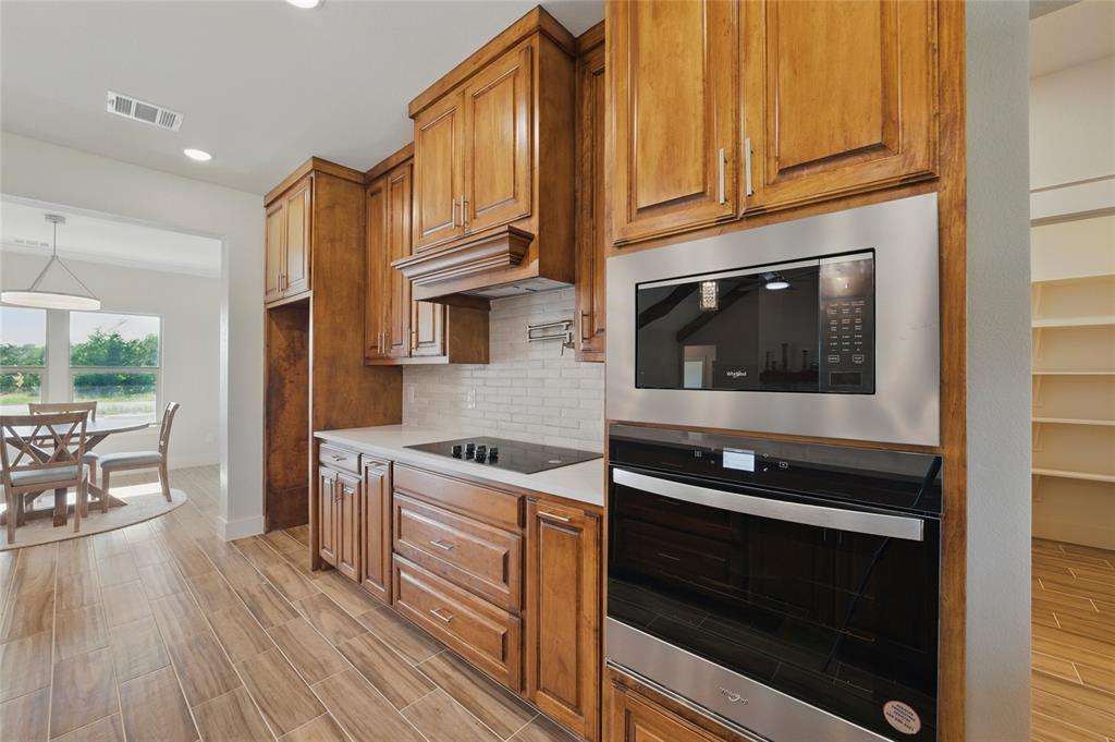Weatherford, Texas, 76087, United States, 4 Bedrooms Bedrooms, ,3 BathroomsBathrooms,Residential,For Sale,1888737
