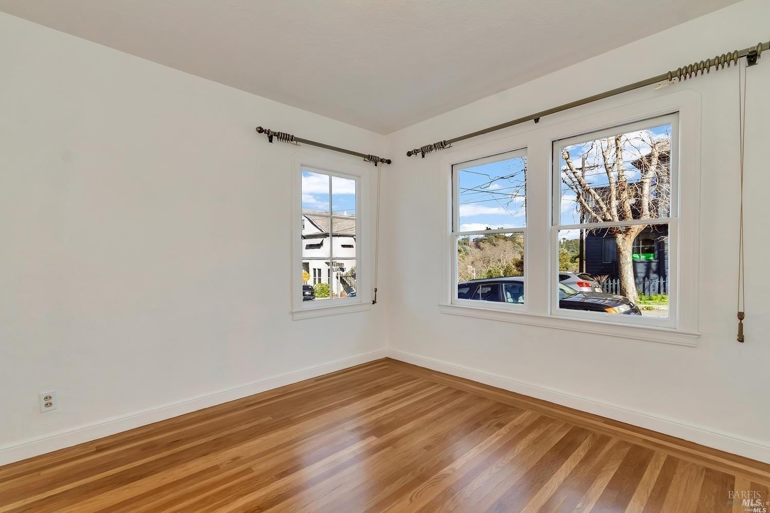 Crockett, California, 94525, United States, 2 Bedrooms Bedrooms, ,1 BathroomBathrooms,Residential,For Sale,1926566