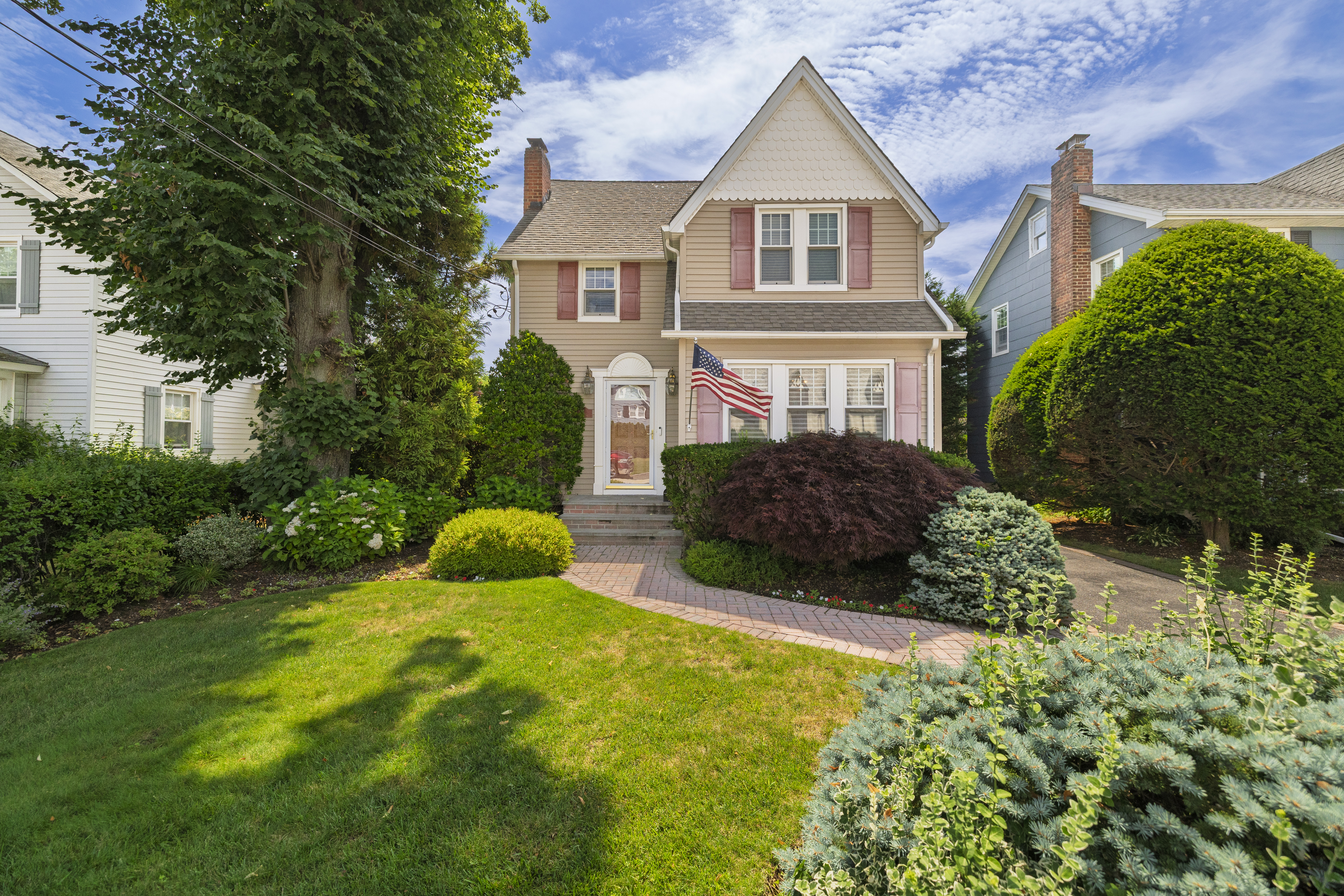  435 Morris Avenue, Rockville Centre, NY, 11570 - 物件實景