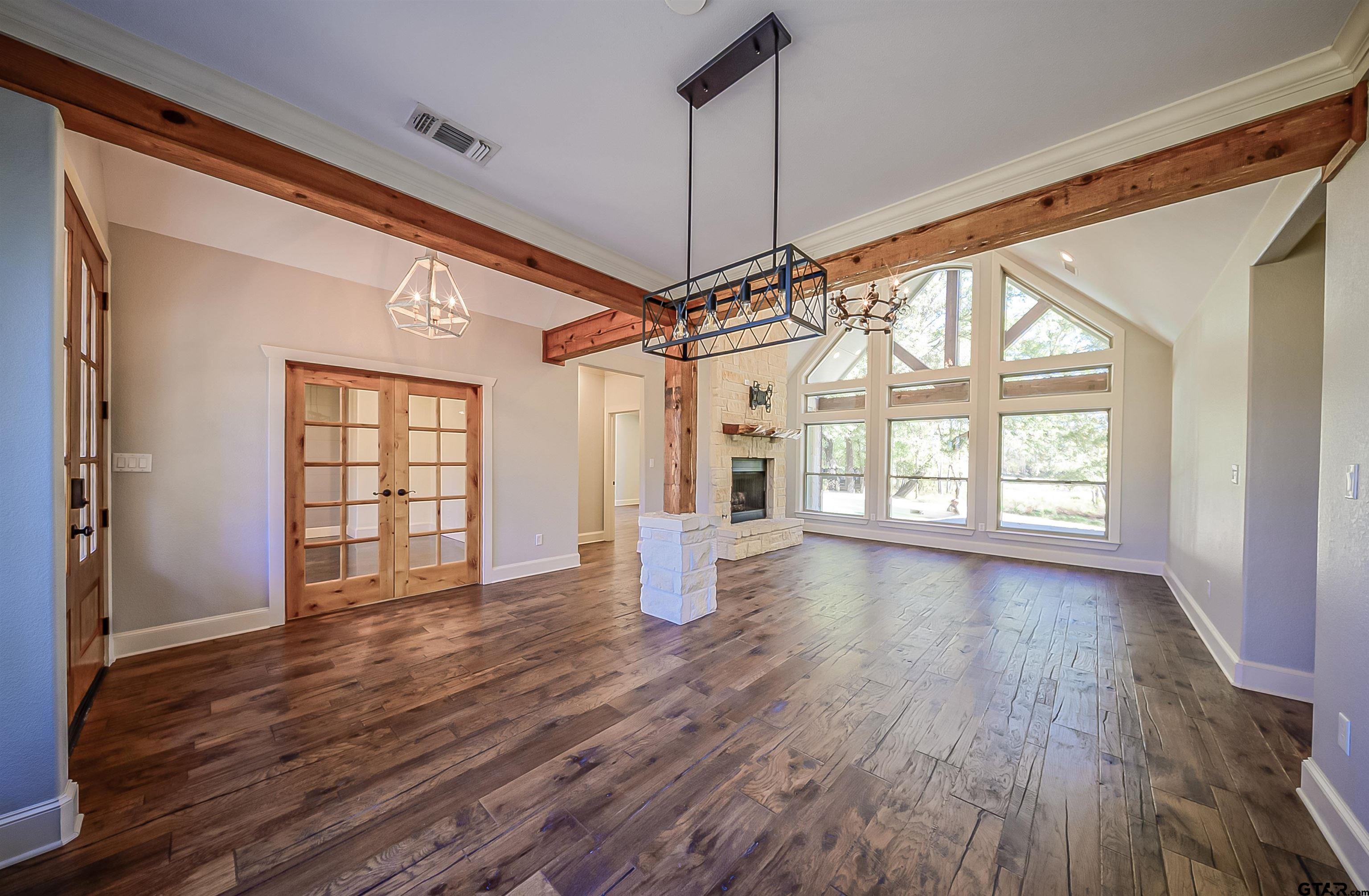 Lindale, Texas, 75771, United States, 4 Bedrooms Bedrooms, ,4 BathroomsBathrooms,Residential,For Sale,1992083