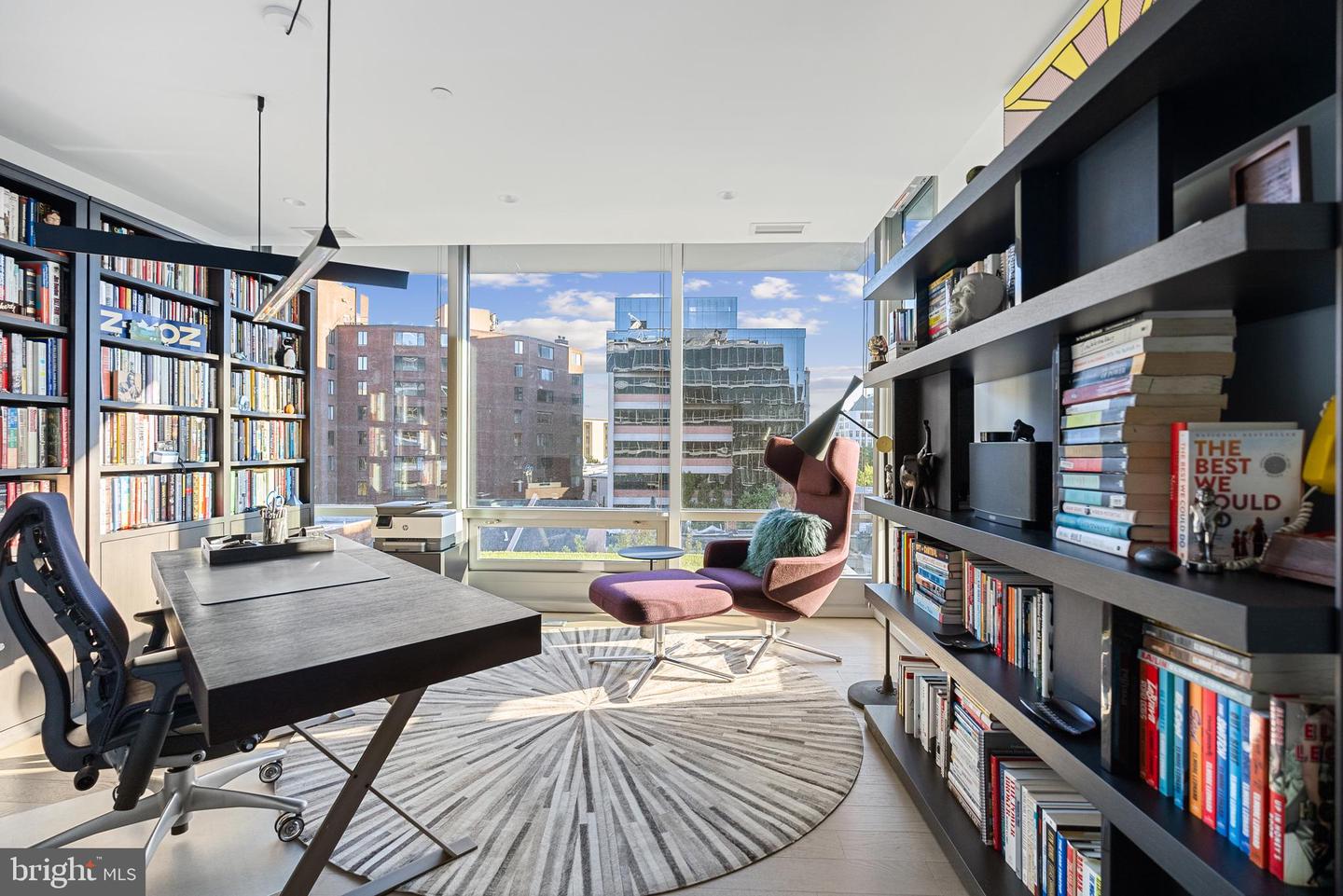 Washington, District of Columbia, 20037, United States, 3 Bedrooms Bedrooms, ,3 BathroomsBathrooms,Residential,For Sale,1961771