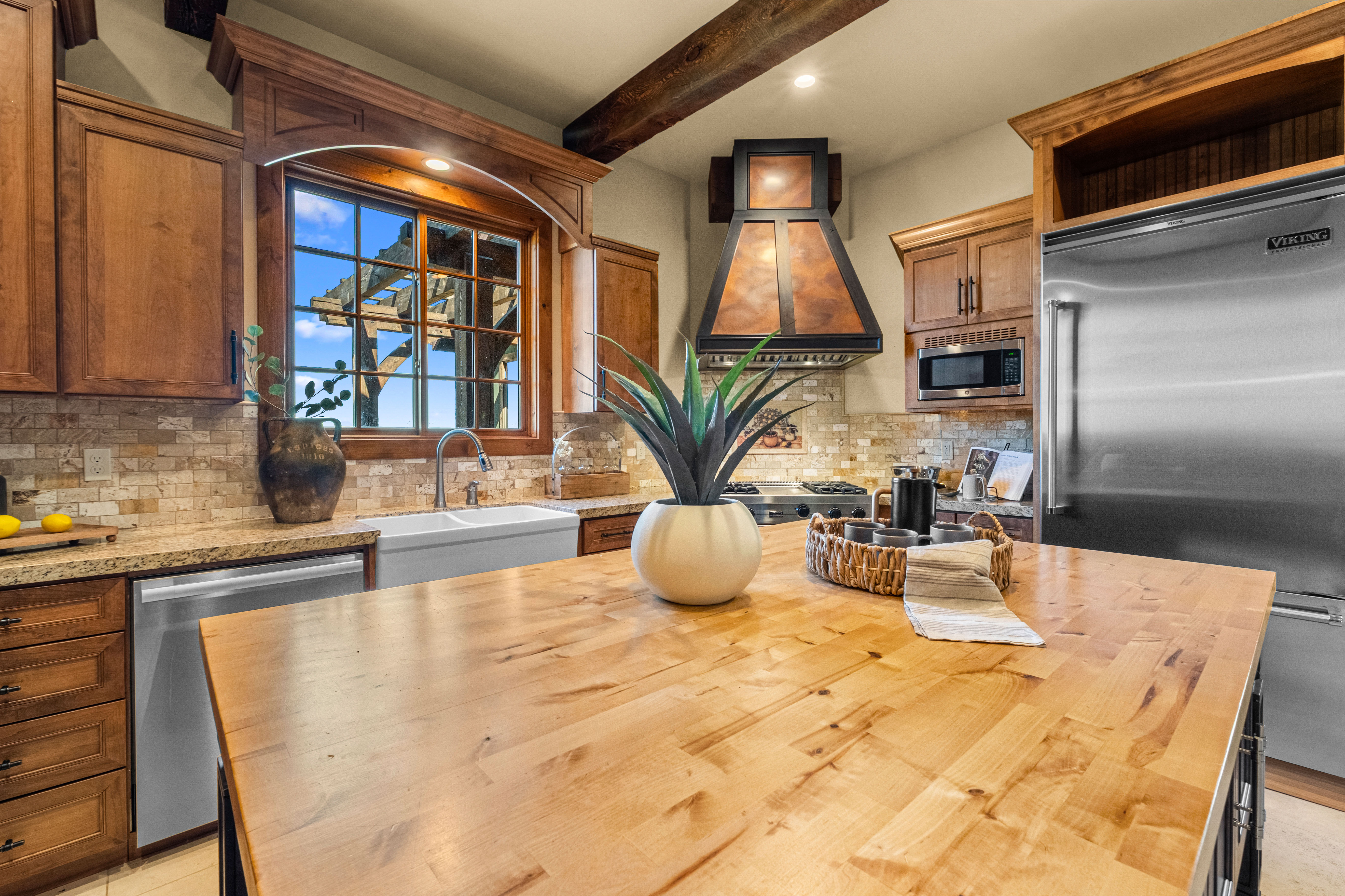  7330 Perry Creek Road, Somerset, CA 95684 - 物件實景