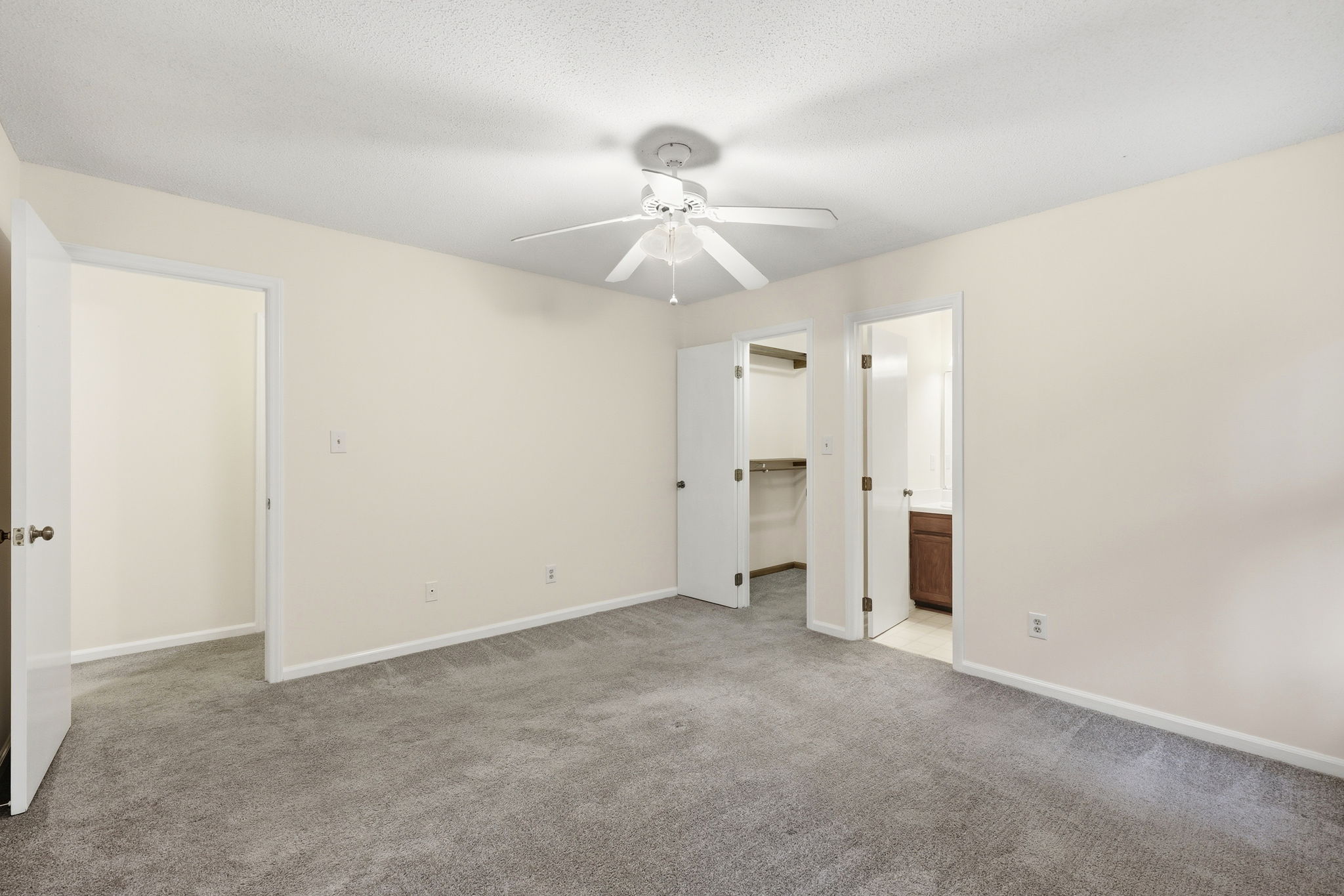  844-C Athens Drive, Raleigh, NC 27606 - 物件實景