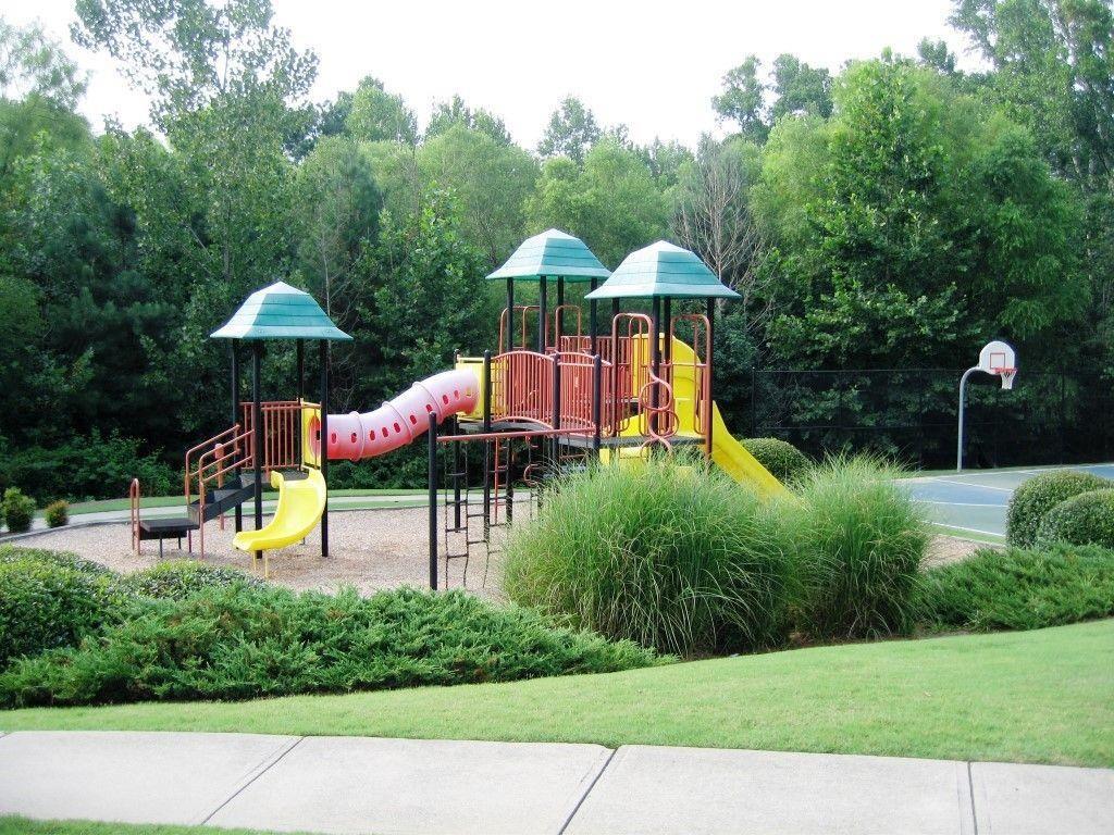 Suwanee, Georgia, 30024, United States, 5 Bedrooms Bedrooms, ,4 BathroomsBathrooms,Residential,For Sale,2040152