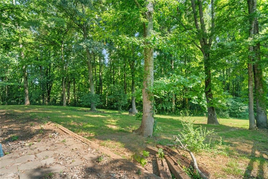 Cumming, Georgia, 30040, United States, 5 Bedrooms Bedrooms, ,2 BathroomsBathrooms,Residential,For Sale,1891506