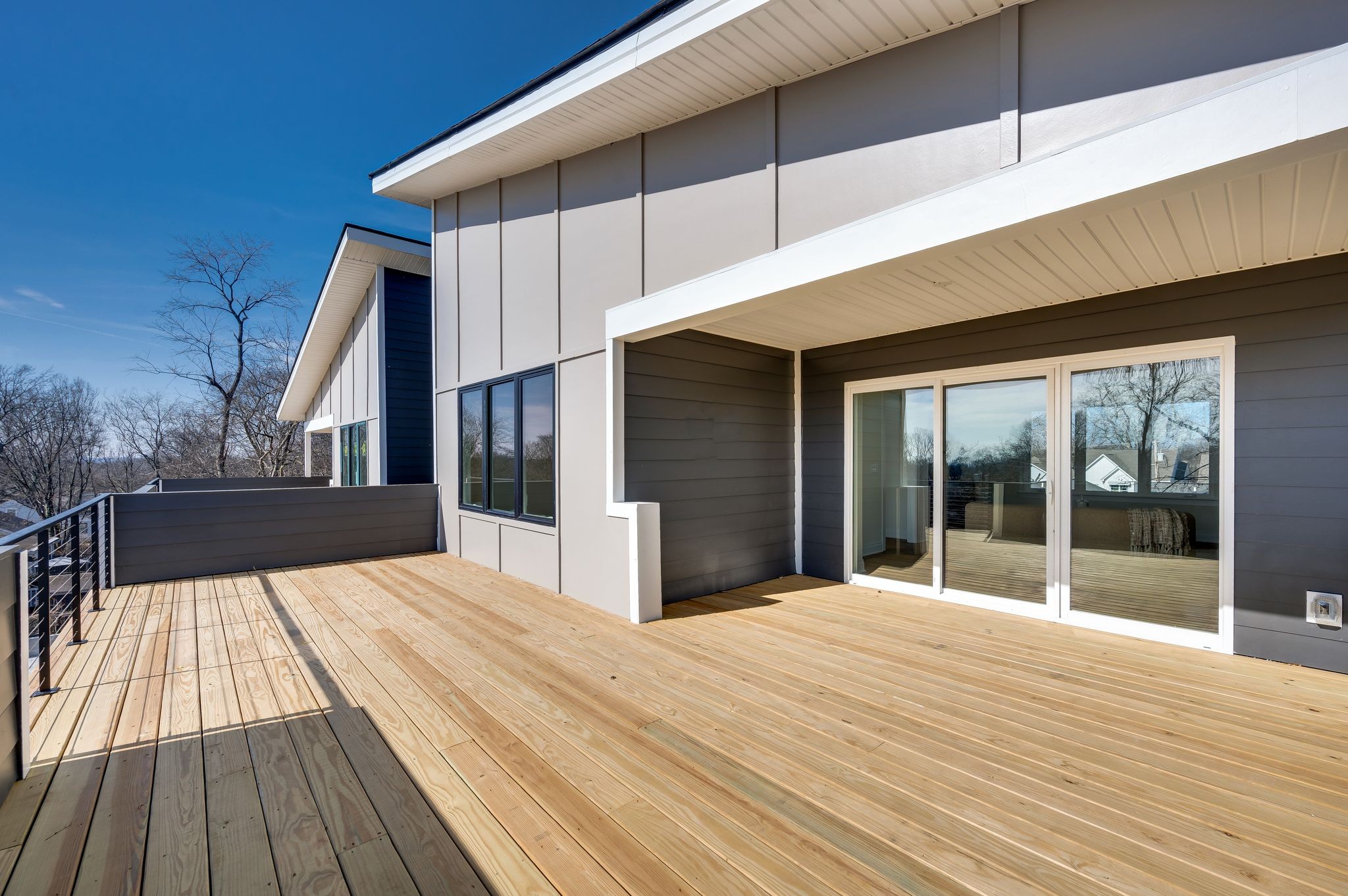 Nashville, Tennessee, 37206, United States, 4 Bedrooms Bedrooms, ,4 BathroomsBathrooms,Residential,For Sale,1917969
