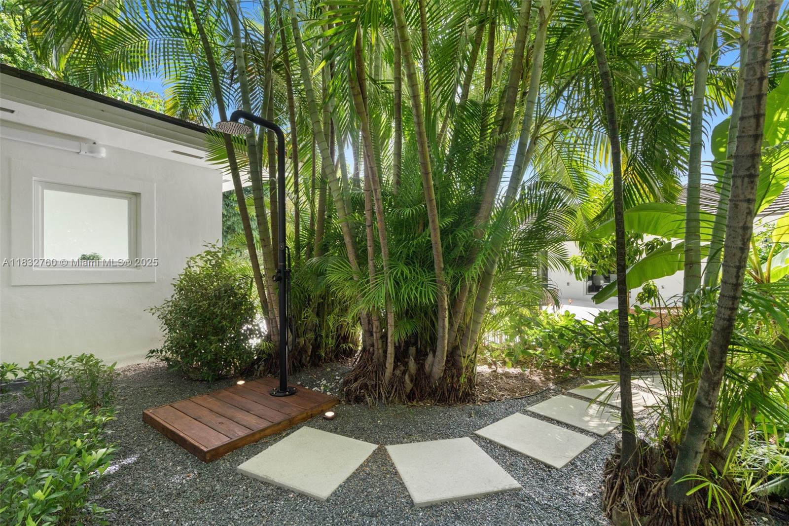 Miami, Florida, 33137, United States, 4 Bedrooms Bedrooms, ,5 BathroomsBathrooms,Residential,For Sale,1883564