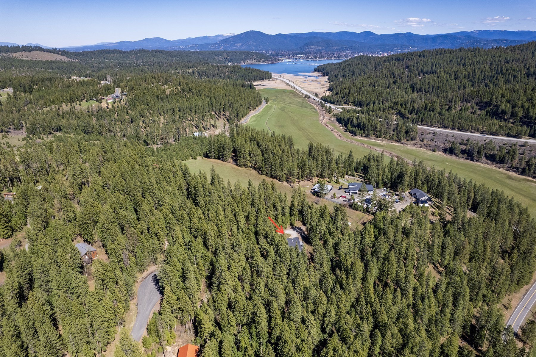  Cougar Estate Acreage - 物件實景