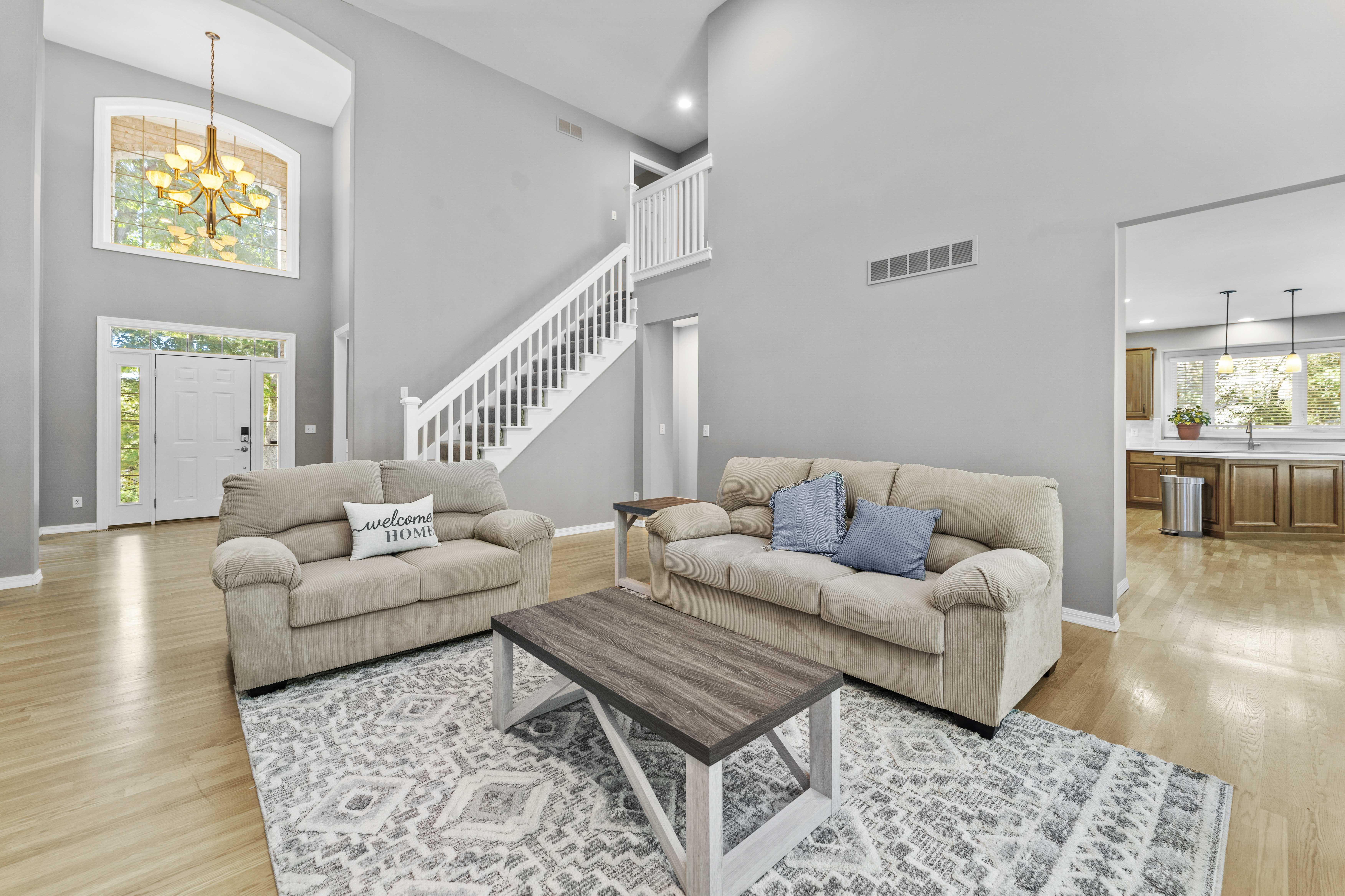  Experience resort-style living in this stunning 1.5-story home - 物件實景