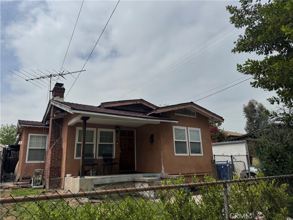 Los Angeles, California, 90042, United States, 2 Bedrooms Bedrooms, ,1 BathroomBathrooms,Residential,For Sale,1795464