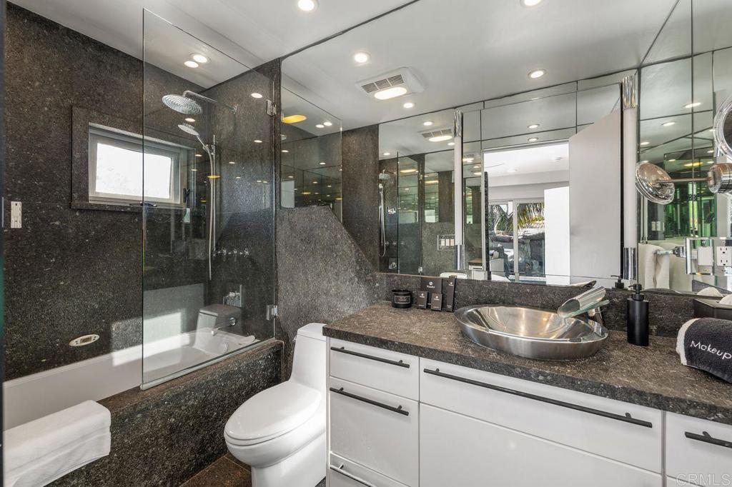 Encinitas, California, 92024, United States, 5 Bedrooms Bedrooms, ,7 BathroomsBathrooms,Residential,For Sale,2003398