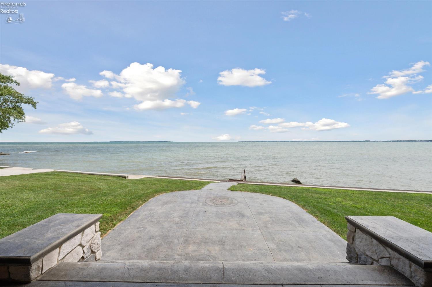 Put-In-Bay, Ohio, 43456, United States, 5 Bedrooms Bedrooms, ,3 BathroomsBathrooms,Residential,For Sale,1979918