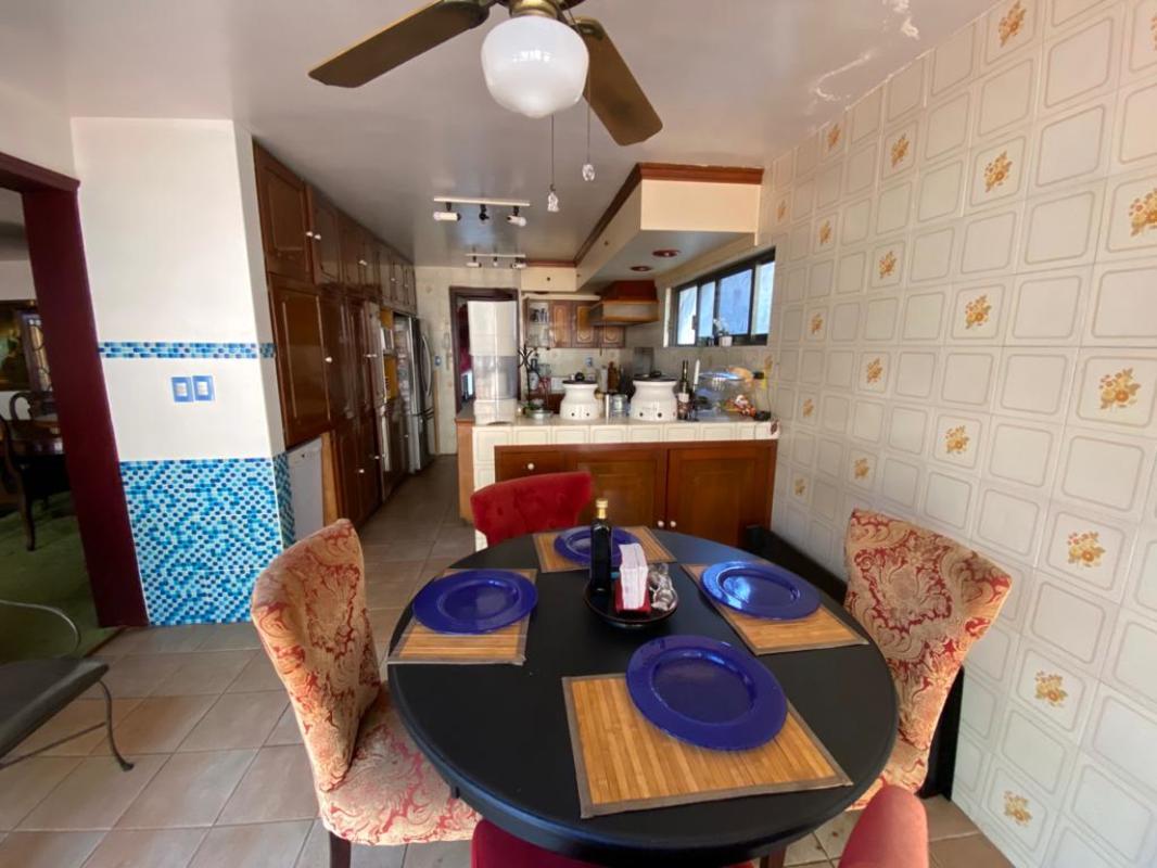 Castillo de Windsor, Atizapán de Zaragoza, Estado de México, 52938, Mexico, 4 Bedrooms Bedrooms, ,3 BathroomsBathrooms,Residential,For Sale,Castillo de Windsor,1625112