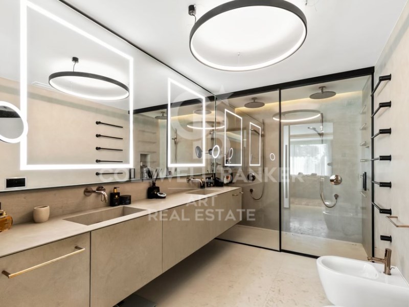 Marbella, Andalusia, ES, 6 Bedrooms Bedrooms, ,5 BathroomsBathrooms,Residential,For Sale,1959317