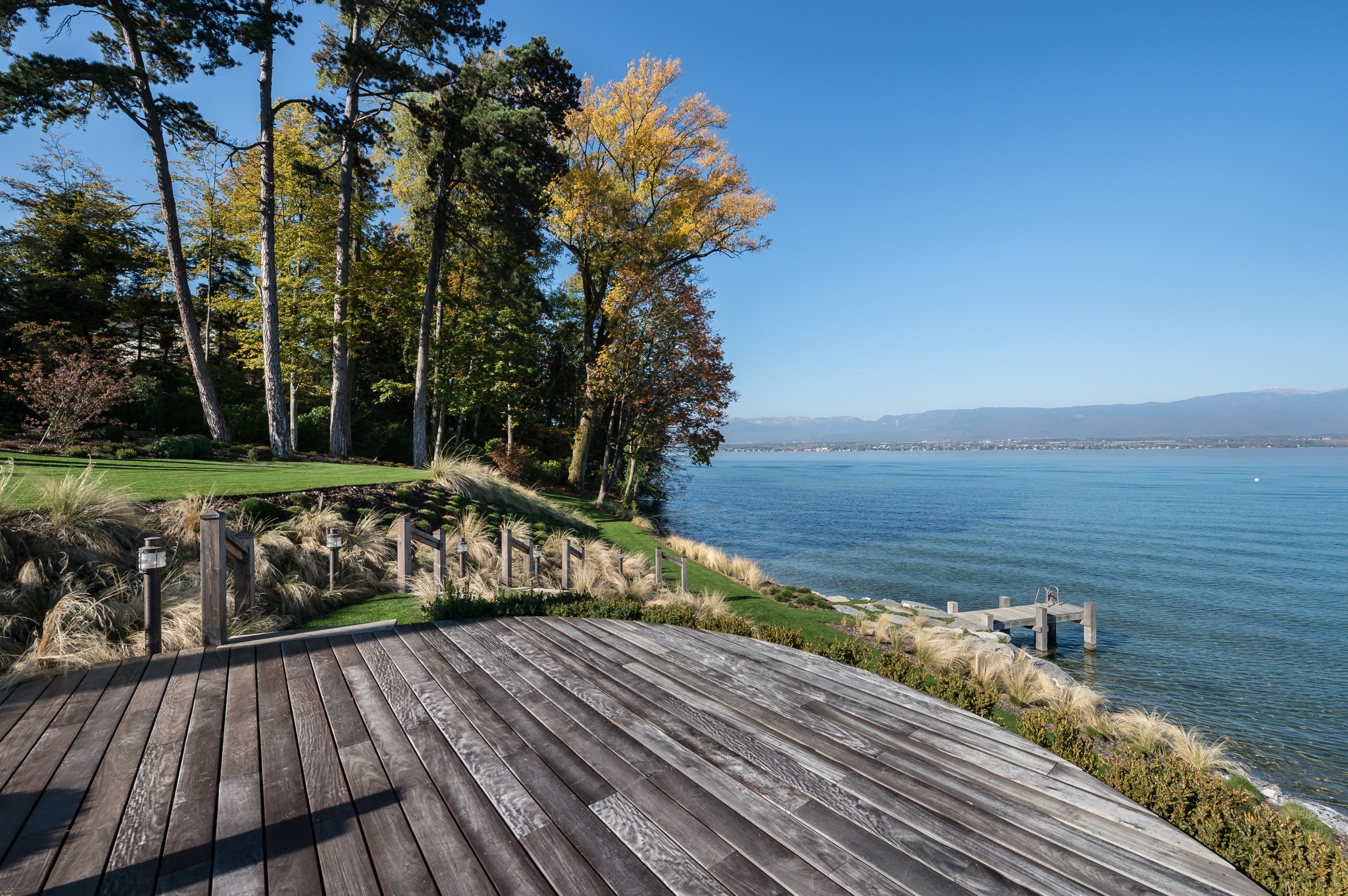  BEAUTIFUL WATERFRONT PROPERTY - 物件實景