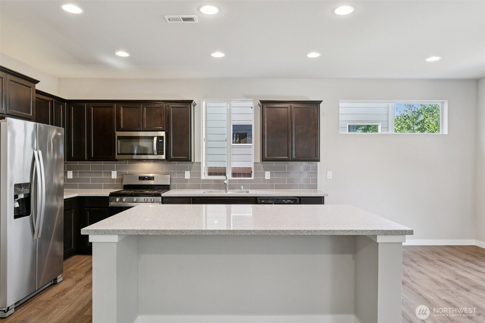 Marysville, Washington, 98271, United States, 3 Bedrooms Bedrooms, ,3 BathroomsBathrooms,Residential,For Sale,1894343
