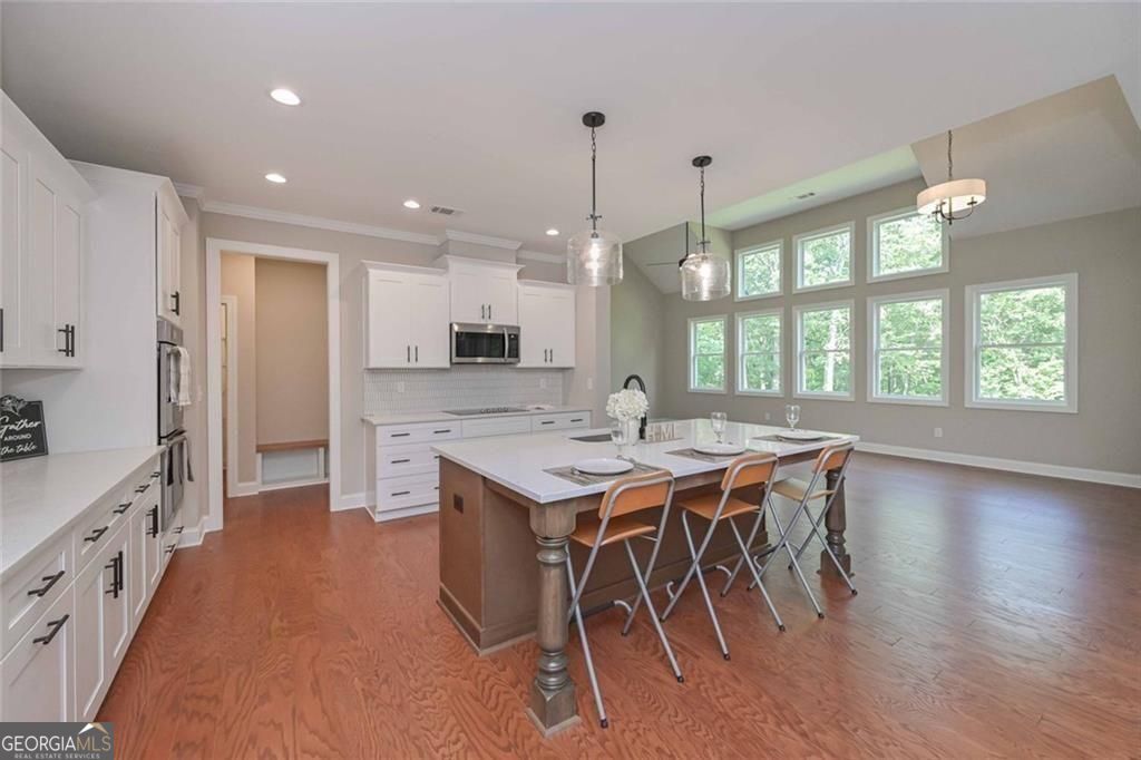 Douglasville, Georgia, 30135, United States, 5 Bedrooms Bedrooms, ,5 BathroomsBathrooms,Residential,For Sale,1876885