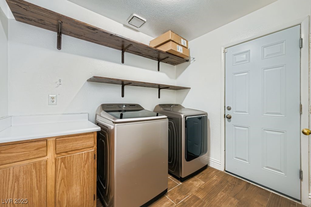 North Las Vegas, Nevada, 89031, United States, 4 Bedrooms Bedrooms, ,3 BathroomsBathrooms,Residential,For Sale,1941055