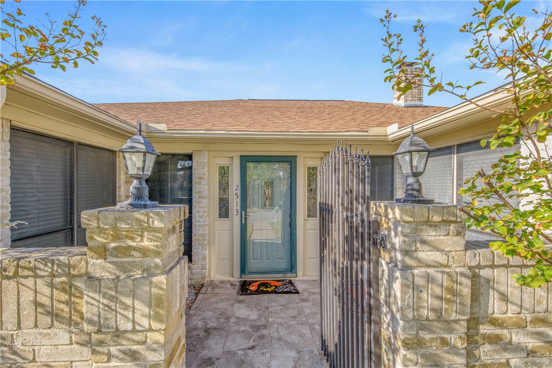 Bryan, Texas, 77802, United States, 3 Bedrooms Bedrooms, ,2 BathroomsBathrooms,Residential,For Sale,1975347