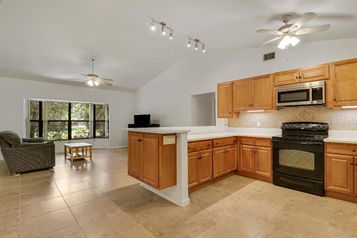 Jupiter, Florida, 33478, United States, 3 Bedrooms Bedrooms, ,2 BathroomsBathrooms,Residential,For Sale,1980938