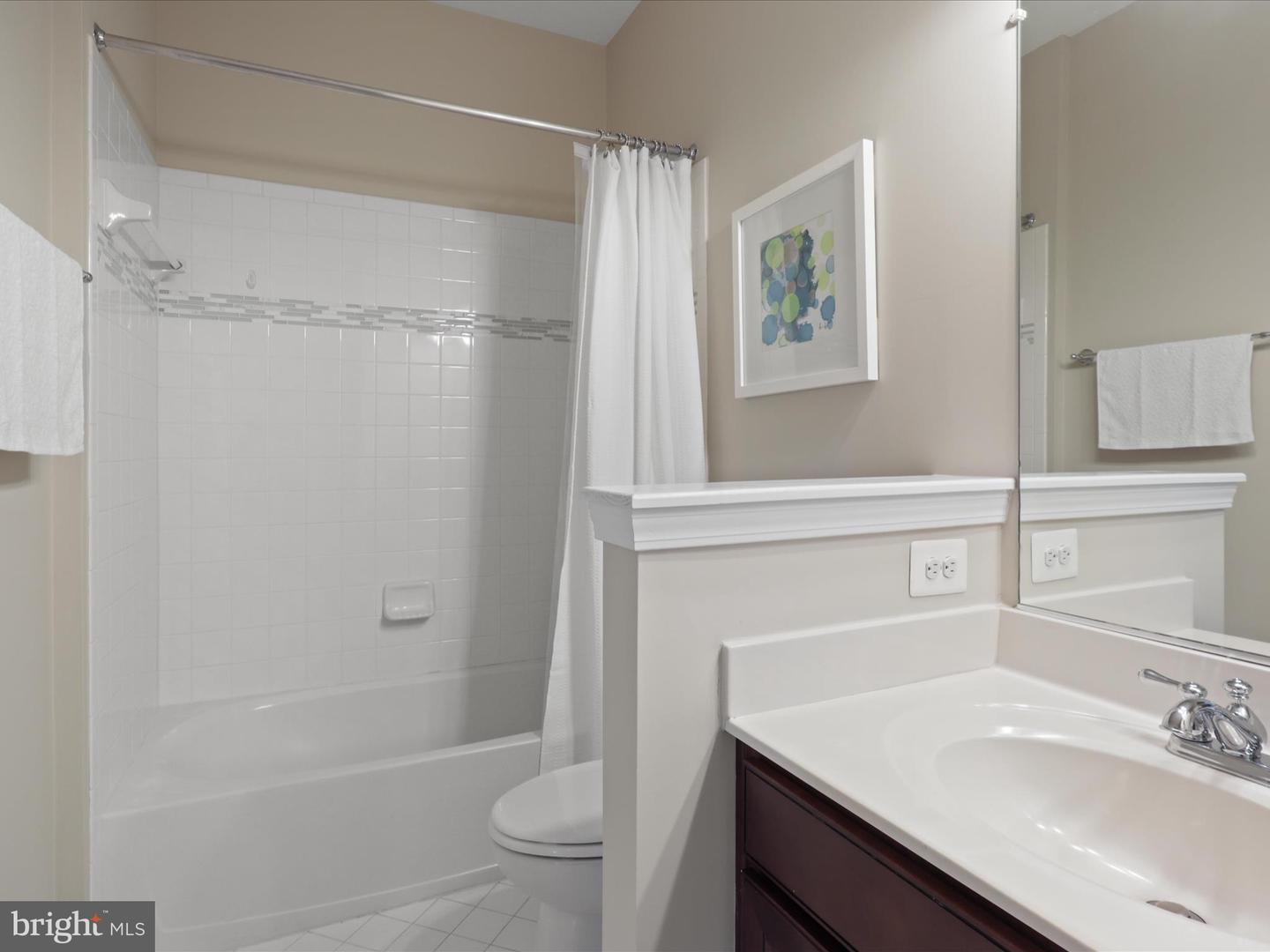 Ashburn, Virginia, 20148, United States, 3 Bedrooms Bedrooms, ,4 BathroomsBathrooms,Residential,For Sale,1918442