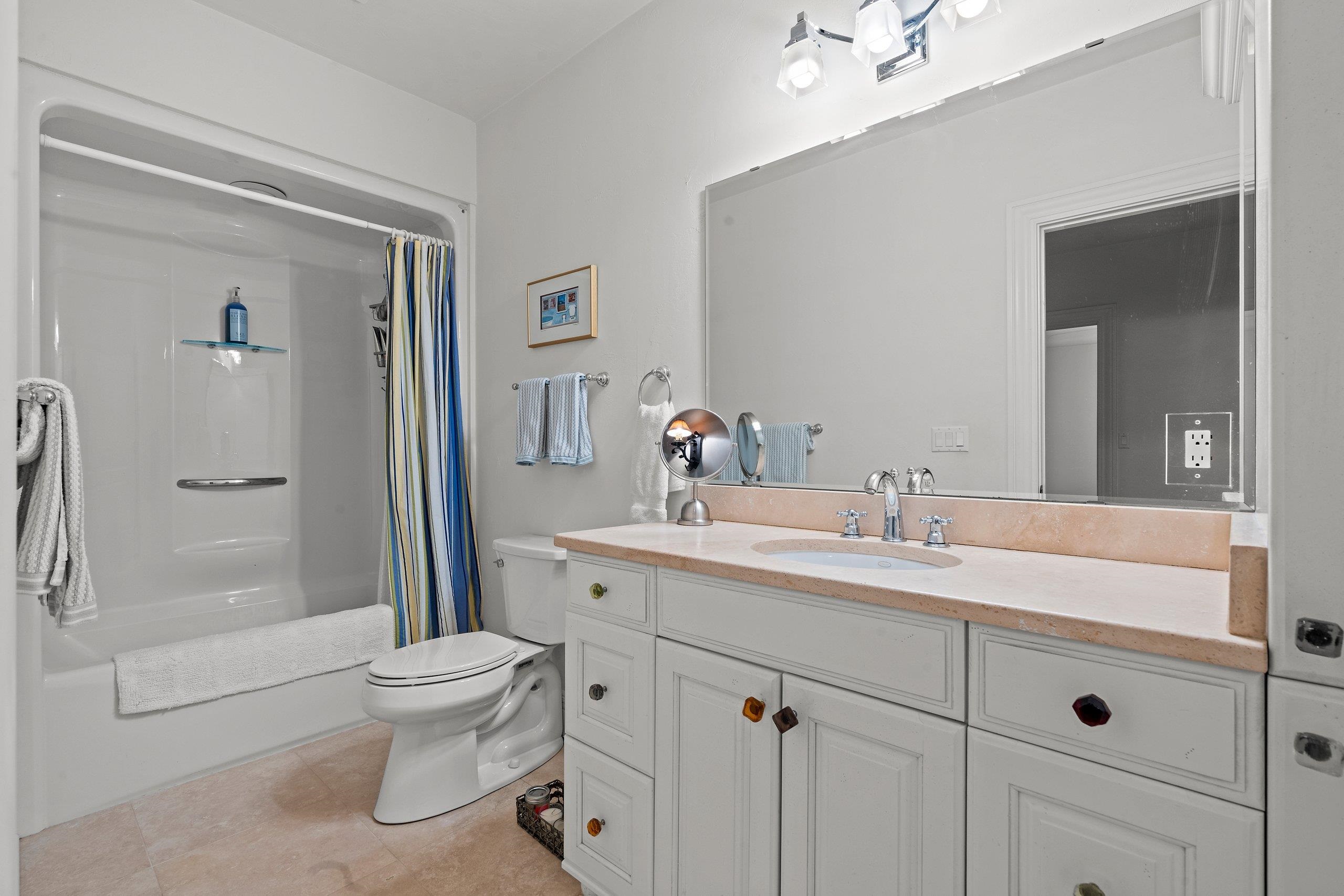 MENASHA, Wisconsin, 54952, United States, 6 Bedrooms Bedrooms, ,5 BathroomsBathrooms,Residential,For Sale,1994548