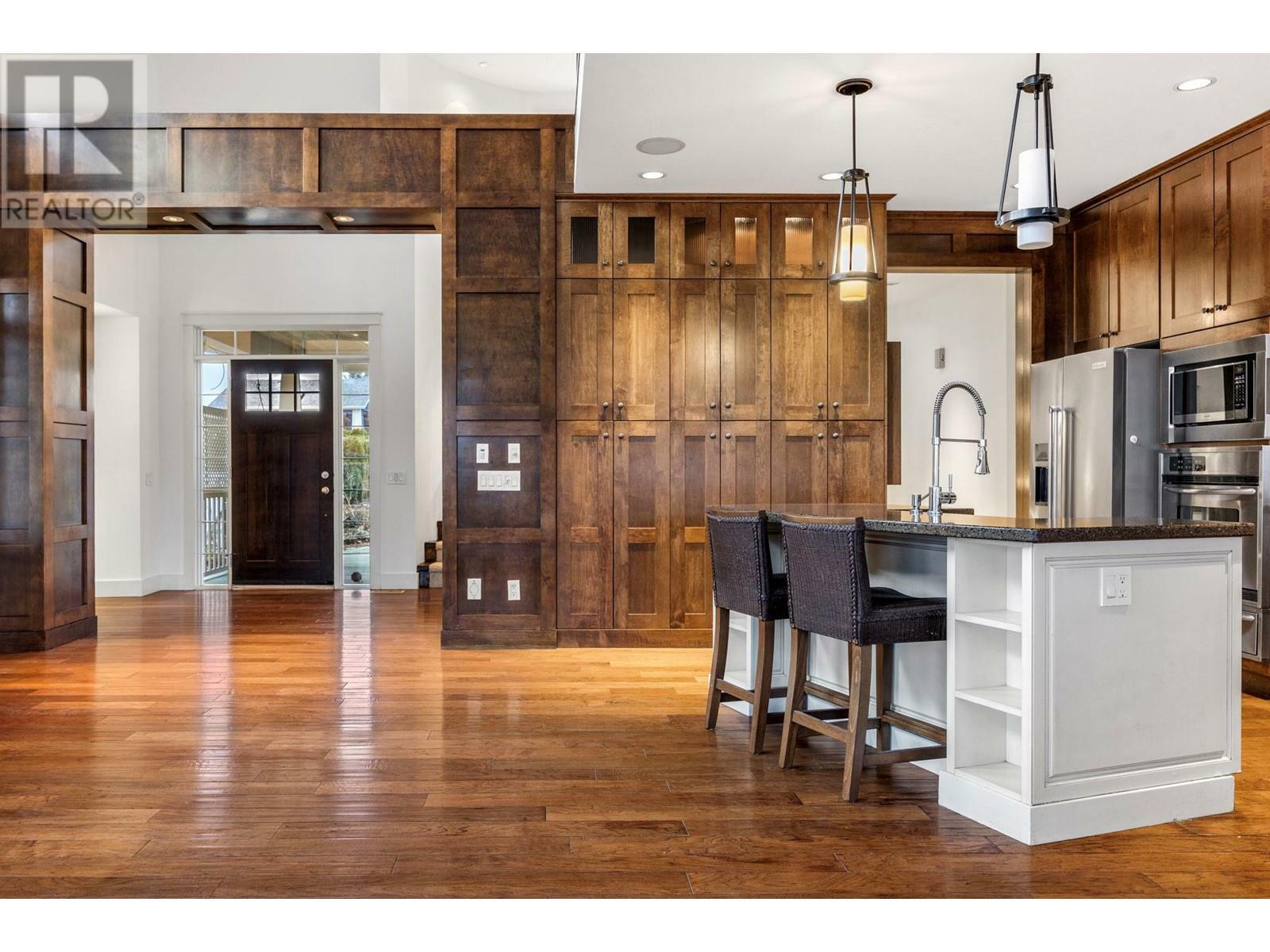 KELOWNA, British Columbia, V1W 4L5, CA, 4 Bedrooms Bedrooms, ,3 BathroomsBathrooms,Residential,For Sale,1837139