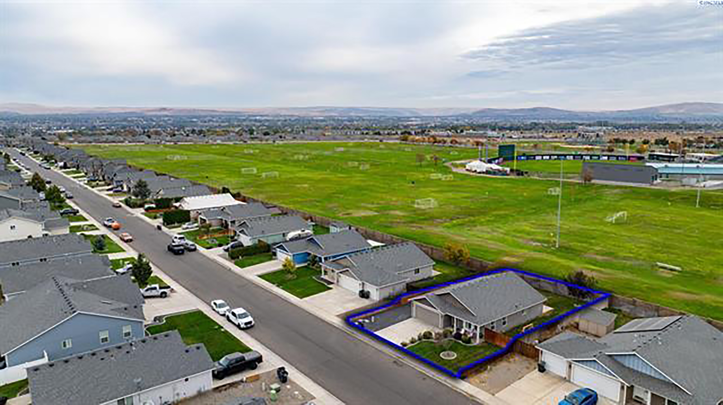  Welcome to this inviting single-story home in West Pasco - 物件實景