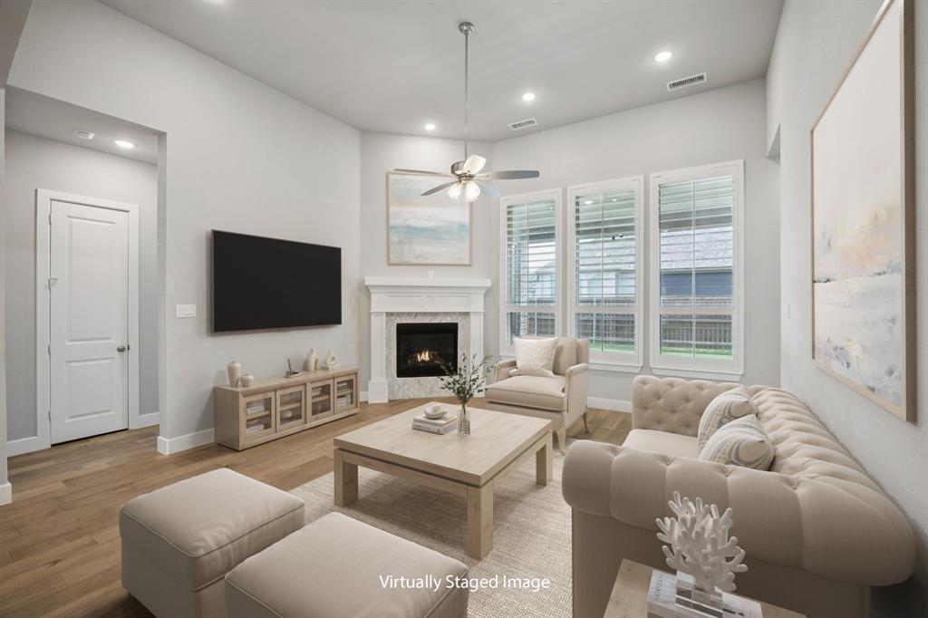 Rockwall, Texas, 75087, United States, 4 Bedrooms Bedrooms, ,4 BathroomsBathrooms,Residential,For Sale,1918235