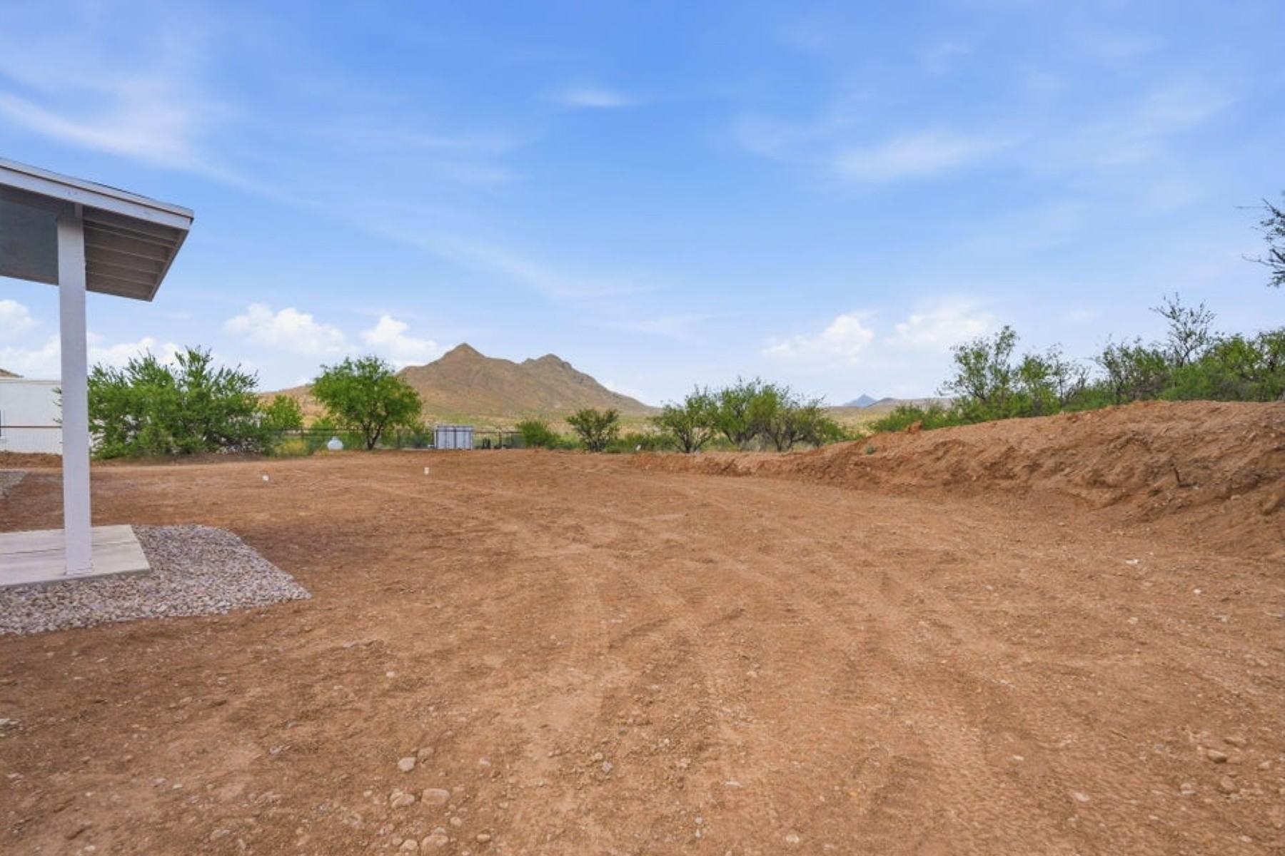  1213 Dos Corte¦Rosanky, TX - 物件實景