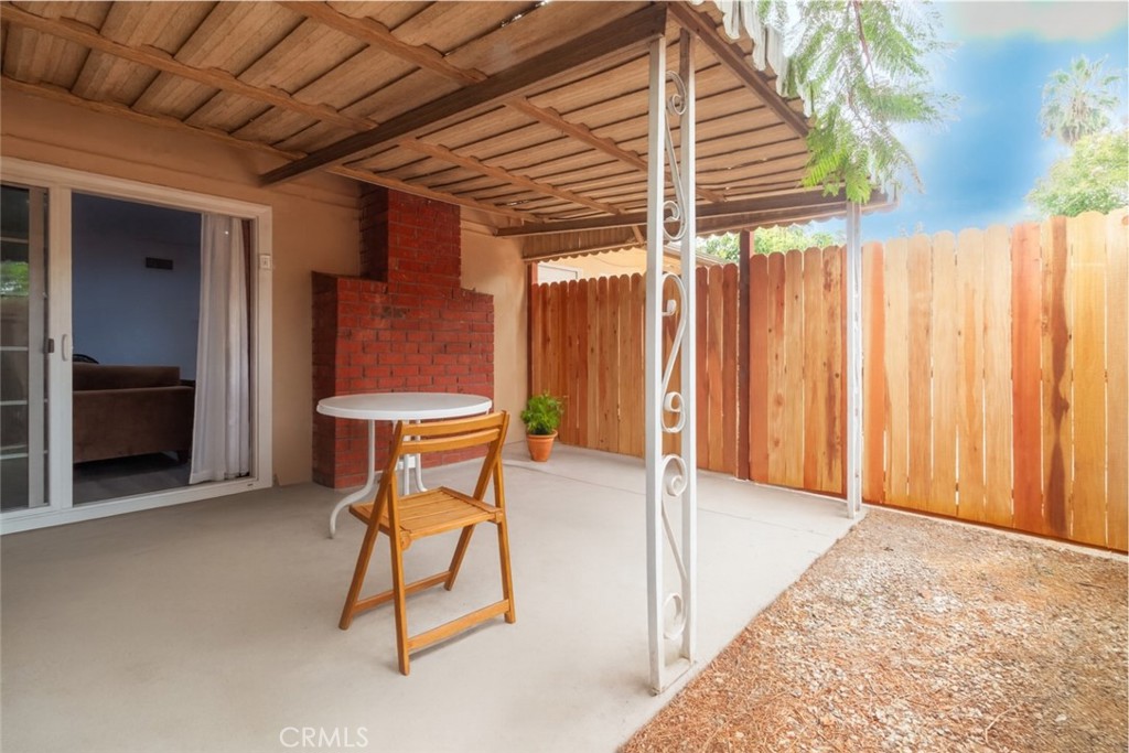 Winnetka, California, 91306, United States, 3 Bedrooms Bedrooms, ,2 BathroomsBathrooms,Residential,For Sale,1983505