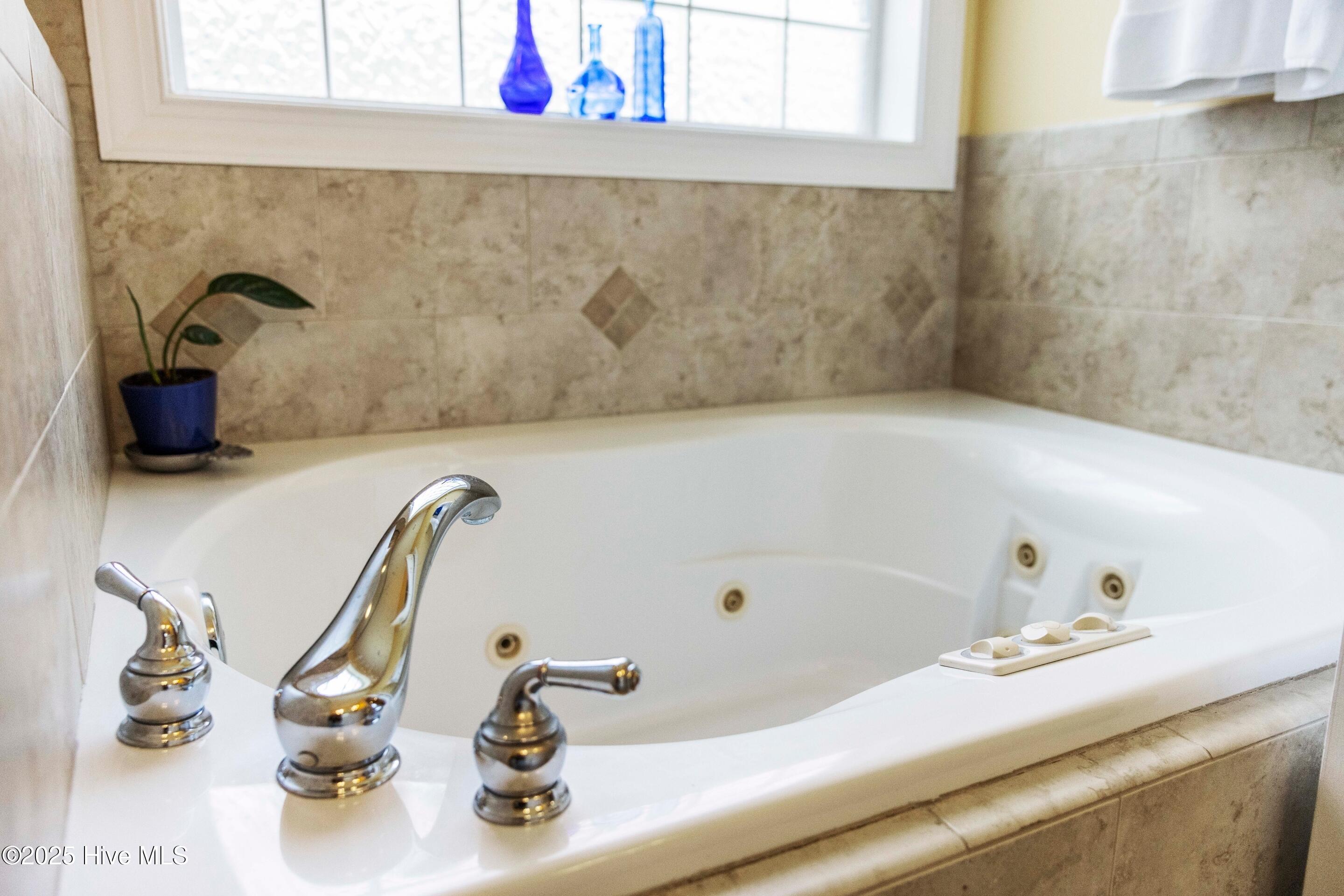 Bolivia, North Carolina, 28422, United States, 4 Bedrooms Bedrooms, ,3 BathroomsBathrooms,Residential,For Sale,1992059