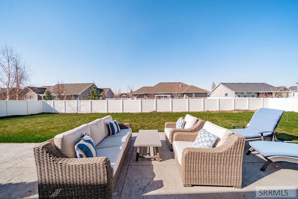 IDAHO FALLS, Idaho, 83404, United States, 4 Bedrooms Bedrooms, ,3 BathroomsBathrooms,Residential,For Sale,1873456
