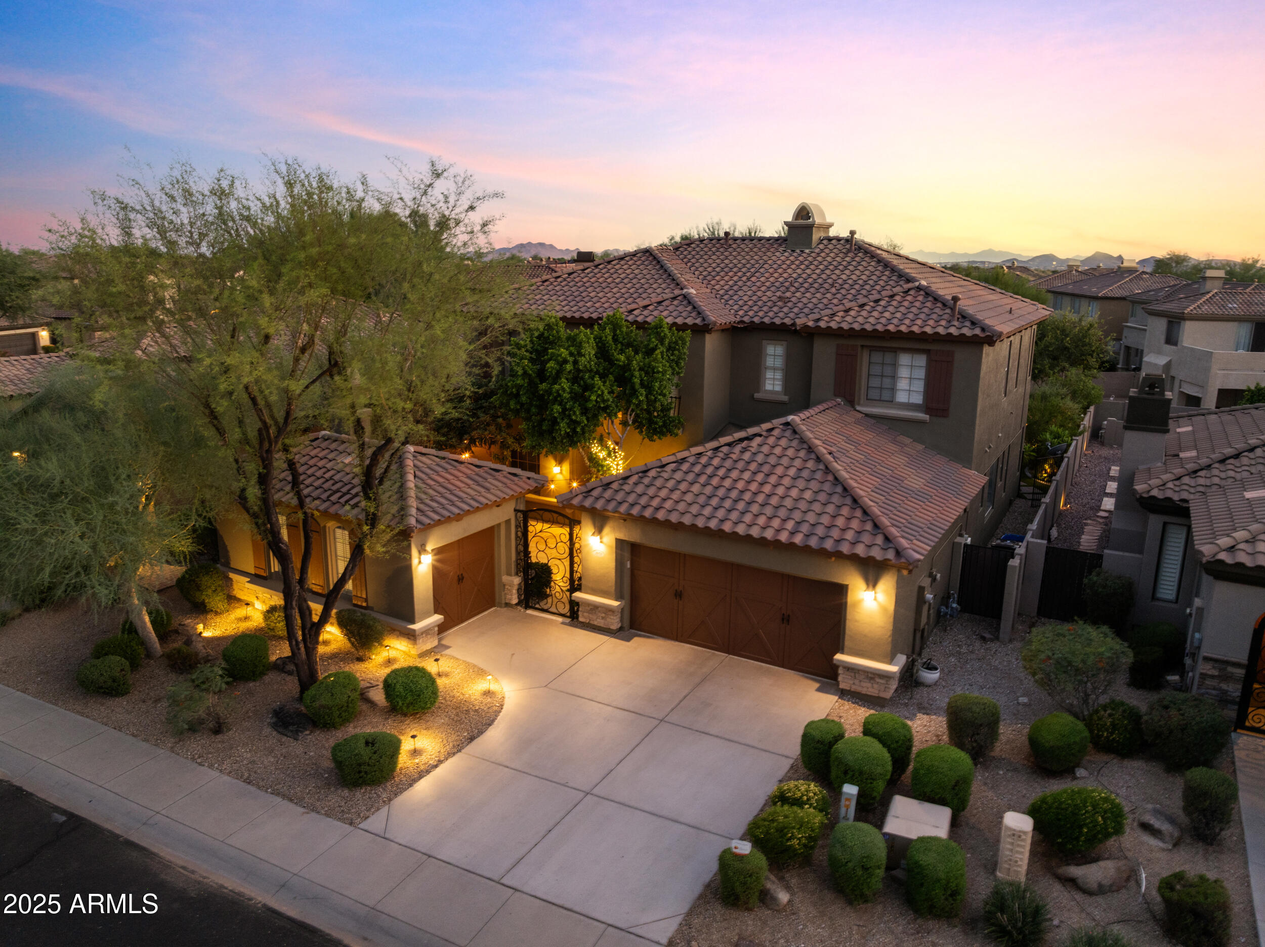 Phoenix, Arizona, 85050, United States, 5 Bedrooms Bedrooms, ,Residential,For Sale,1949706