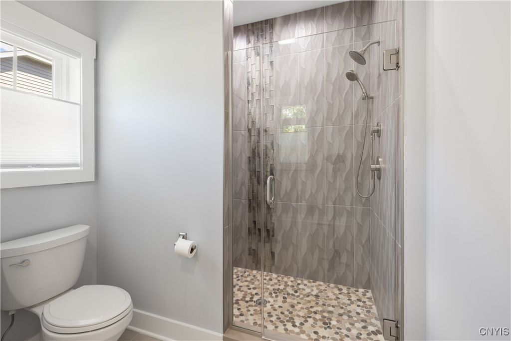 Baldwinsville, New York, 13027, United States, 3 Bedrooms Bedrooms, ,3 BathroomsBathrooms,Residential,For Sale,1933021