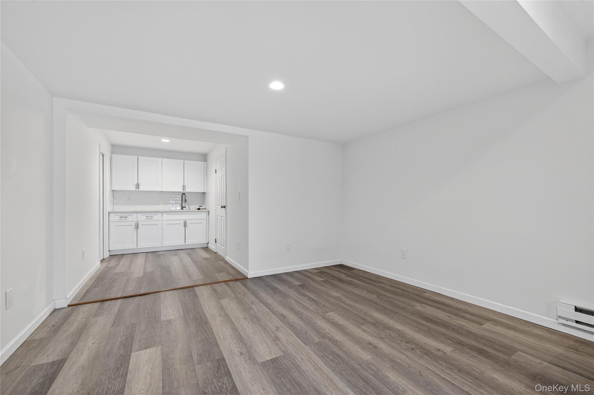  215 Summit Way, Syosset, NY, 11791 - 物件實景
