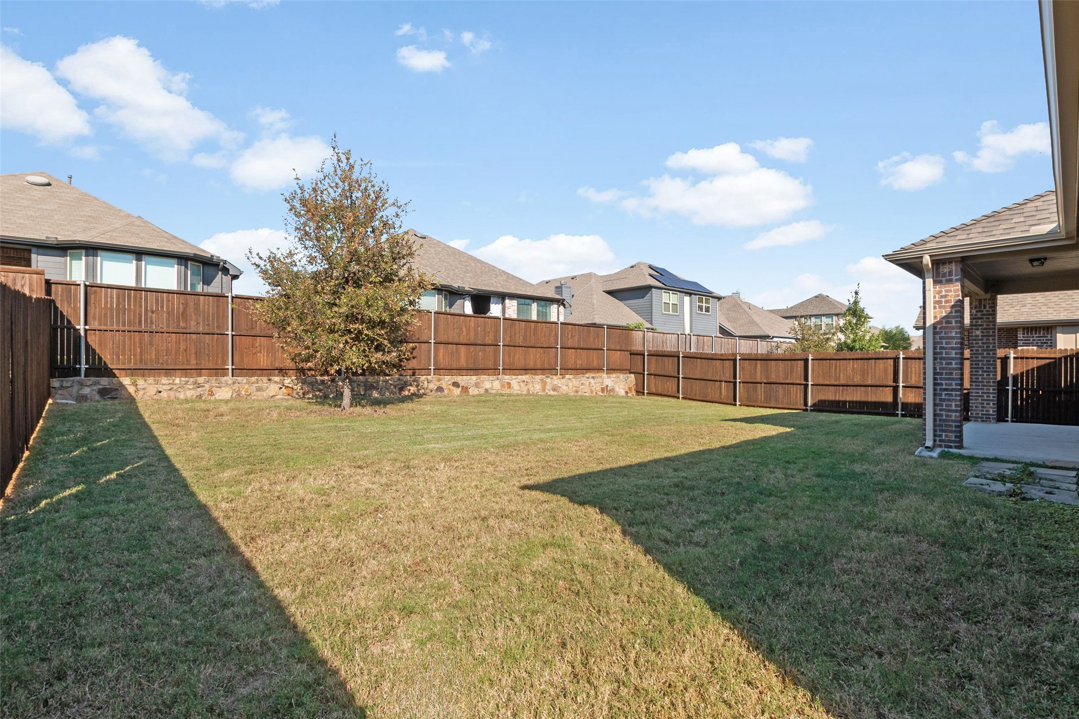 Little Elm, Texas, 75068, United States, 4 Bedrooms Bedrooms, ,4 BathroomsBathrooms,Residential,For Sale,1990975