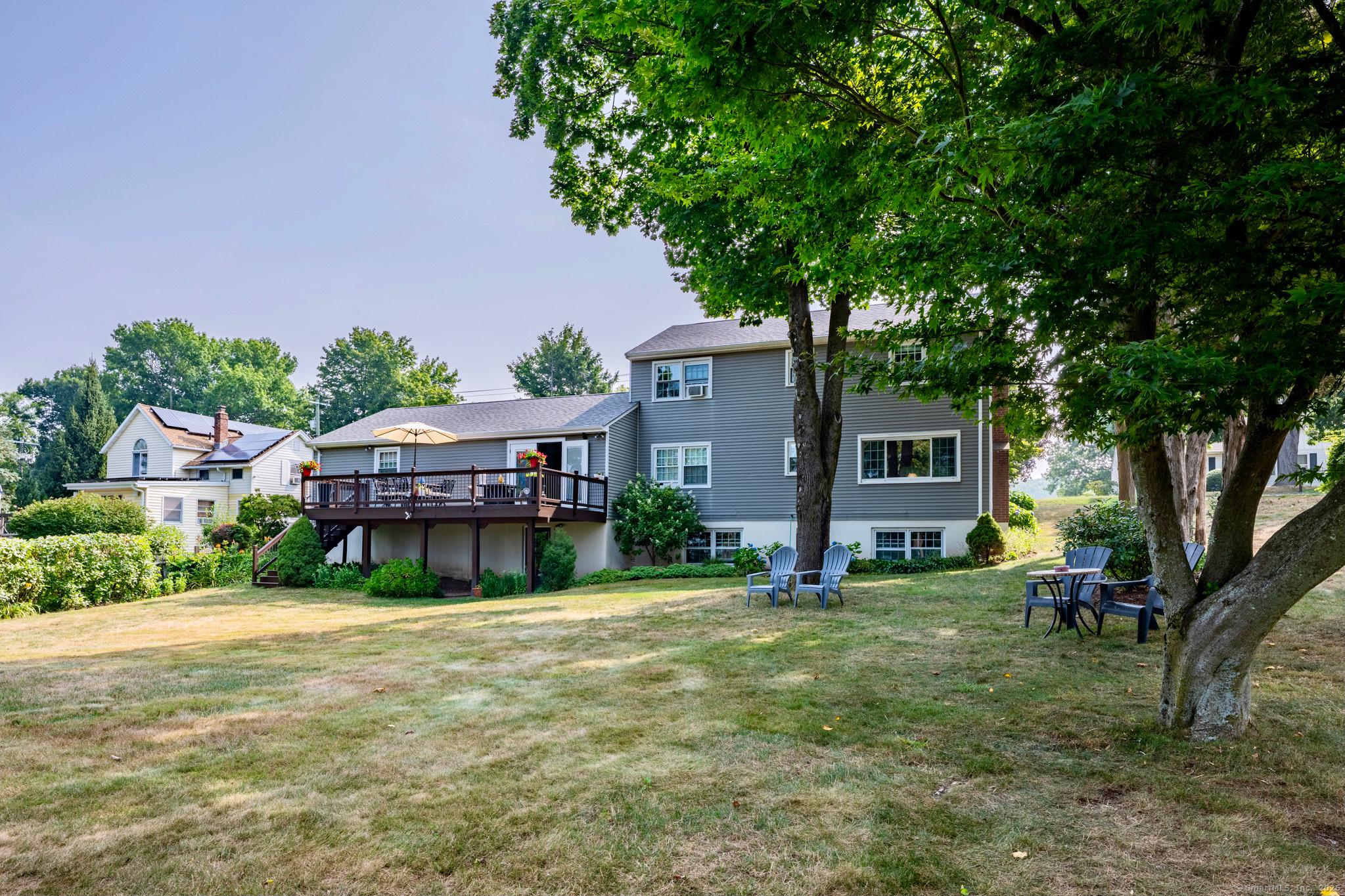 Middletown, Connecticut, 06457, United States, 4 Bedrooms Bedrooms, ,2 BathroomsBathrooms,Residential,For Sale,1920359