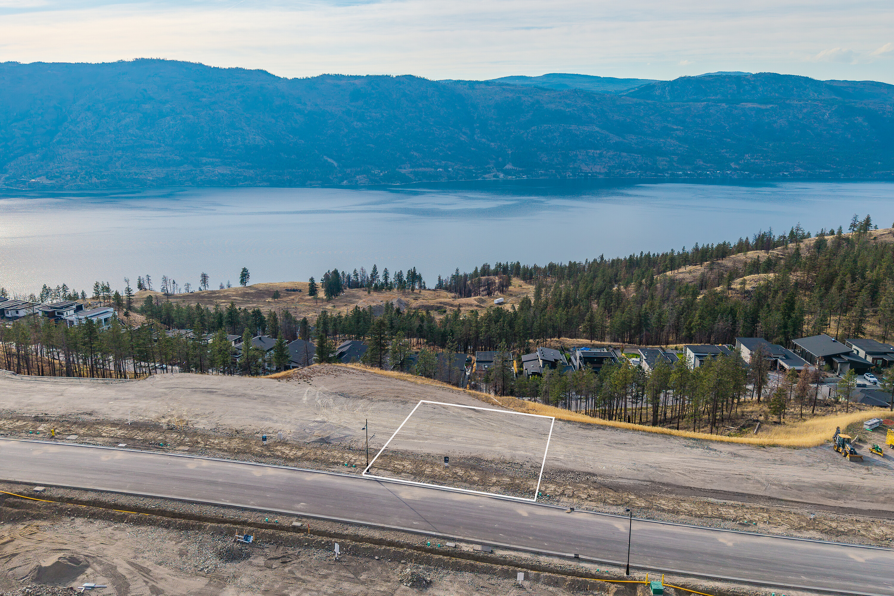  Premier Lakeview Lot - 物件實景