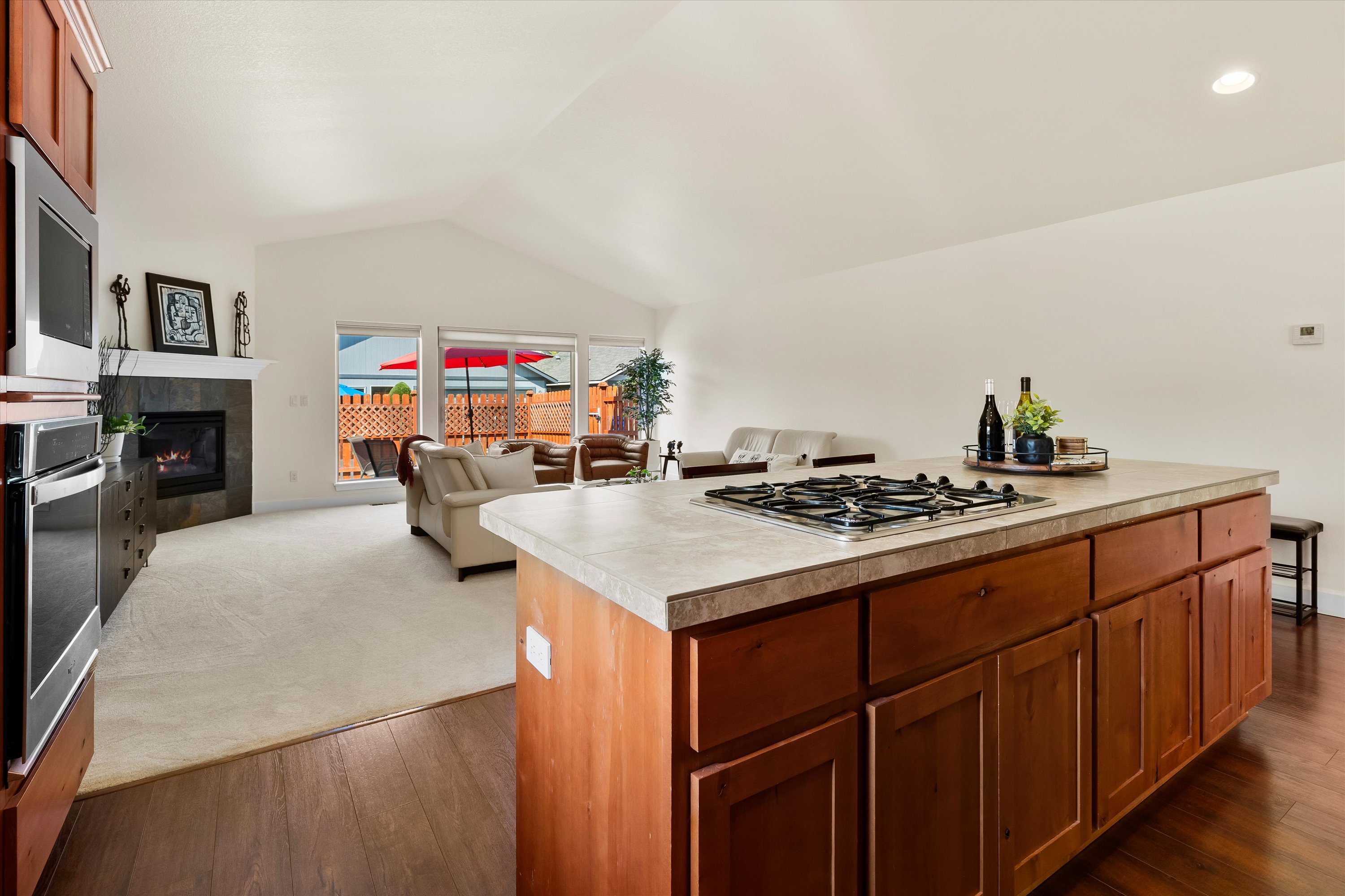 Bend, Oregon, 97702, United States, 3 Bedrooms Bedrooms, ,2 BathroomsBathrooms,Residential,For Sale,1941729
