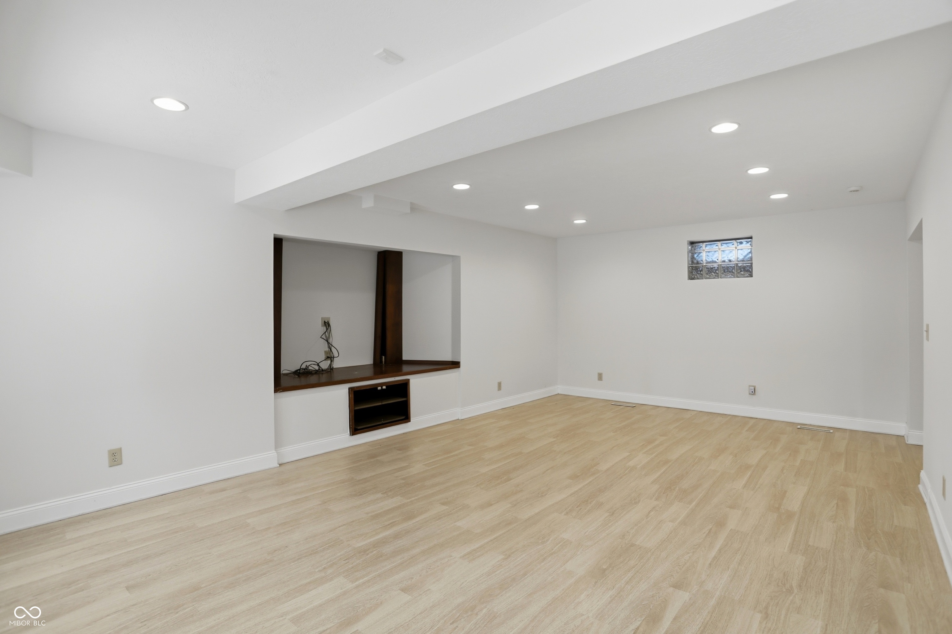 Indianapolis, Indiana, 46256, United States, 6 Bedrooms Bedrooms, ,10 BathroomsBathrooms,Residential,For Sale,2016946